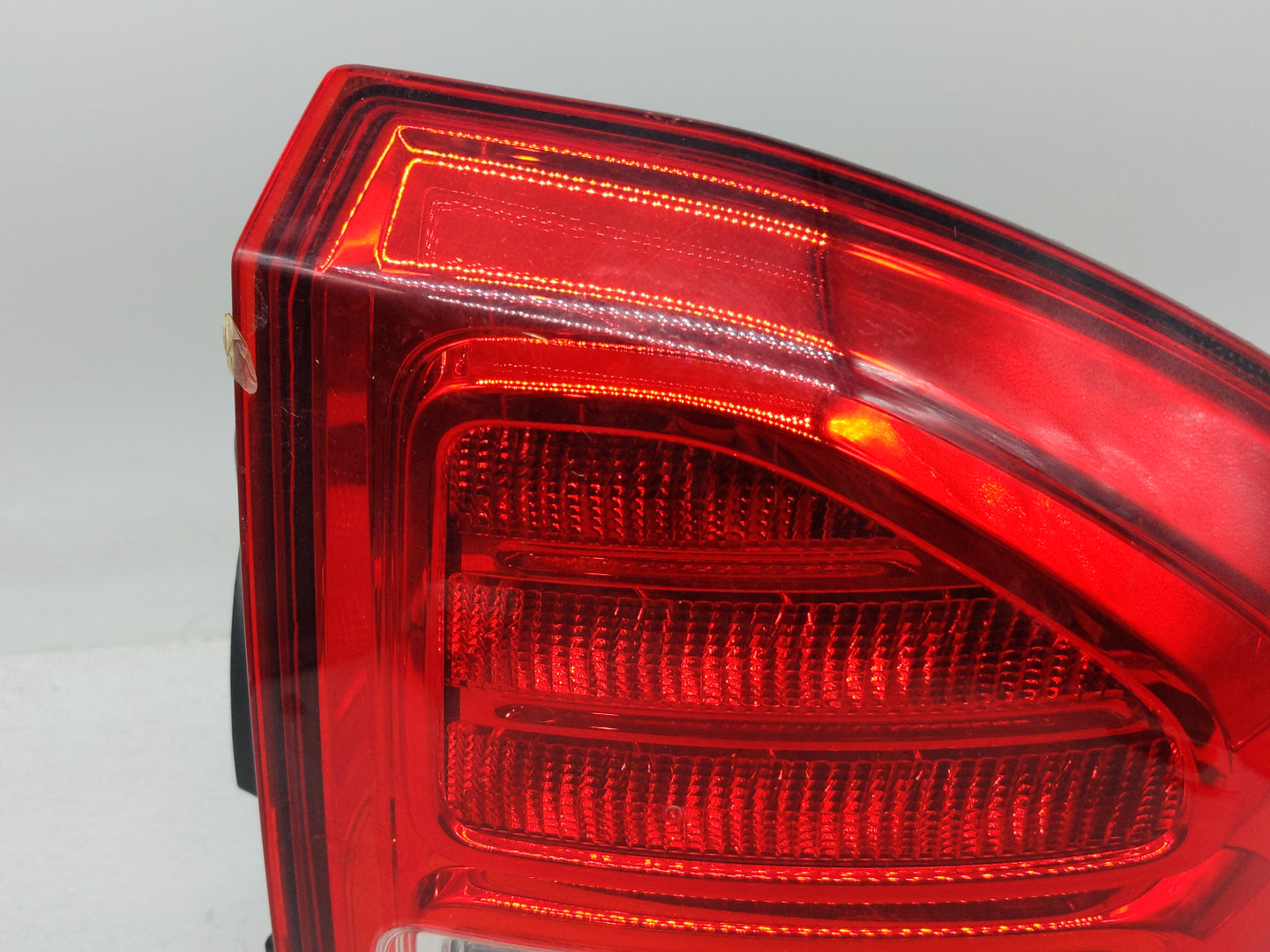 2011-2013 Jeep Compass Tail Light Assembly Passenger Right OEM P/N:05182544 05182542 Fits Fits 2011 2012 2013 OEM Used Auto 