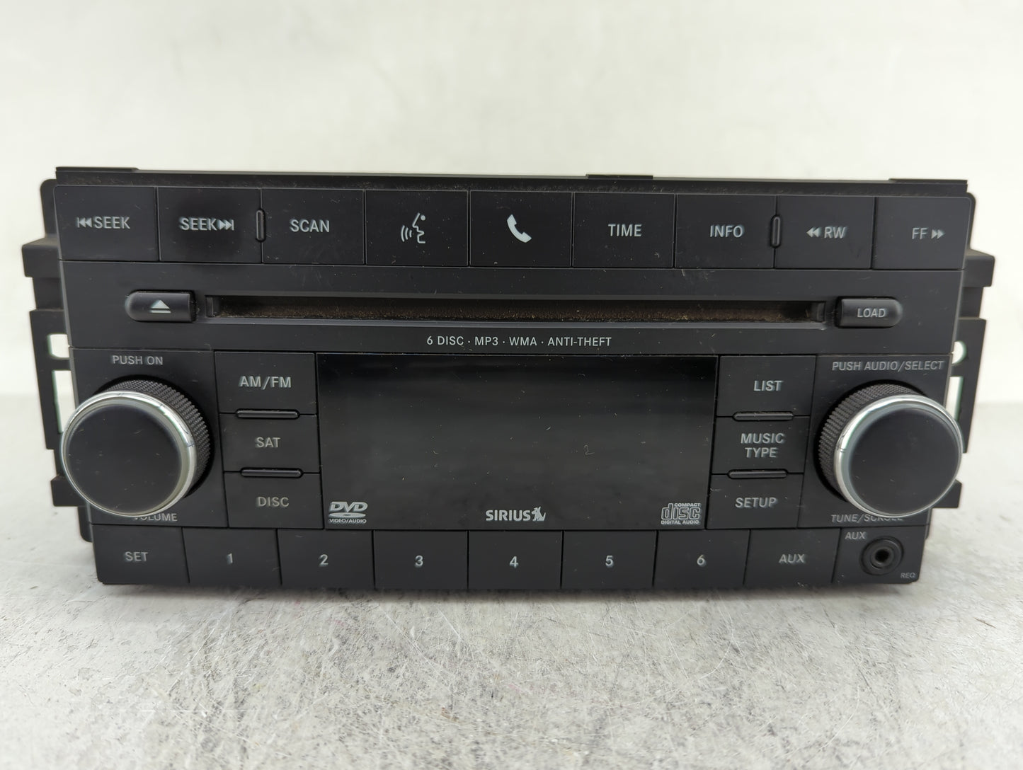 2011-2012 Jeep Compass Radio AM FM Cd Player Receiver Replacement P/N:05064949AG Fits Fits 2011 2012 OEM Used Auto Parts - O