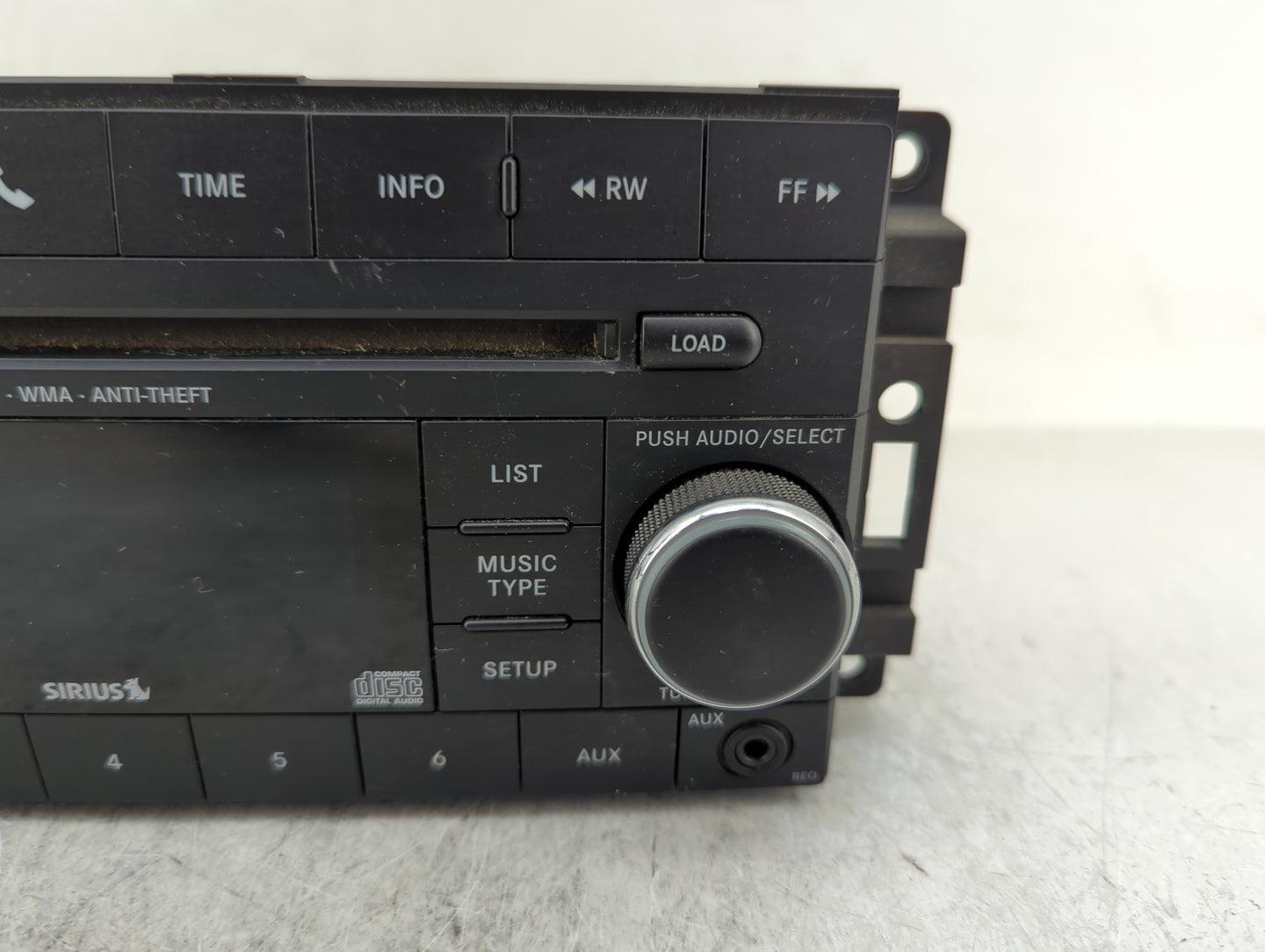 2011-2012 Jeep Compass Radio AM FM Cd Player Receiver Replacement P/N:05064949AG Fits Fits 2011 2012 OEM Used Auto Parts - O