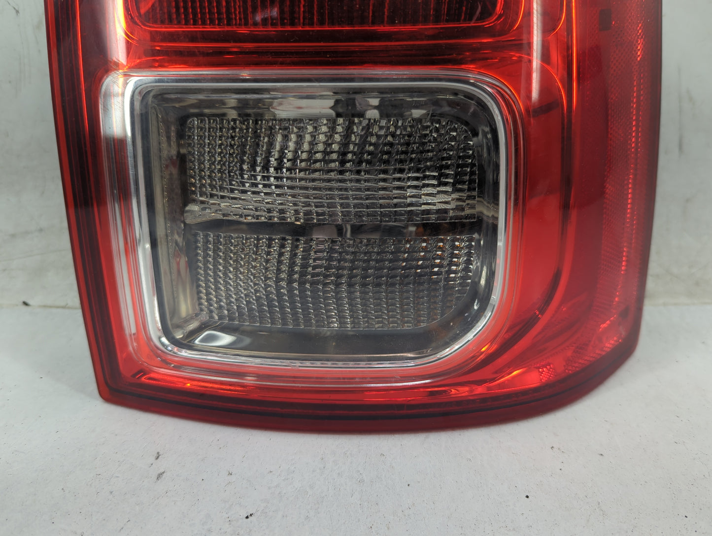 2011-2013 Jeep Compass Tail Light Assembly Passenger Right OEM Fits Fits 2011 2012 2013 OEM Used Auto Parts - Oemusedautopar