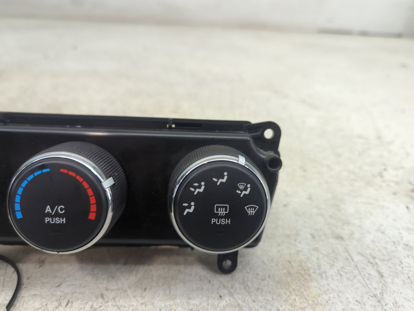 2012 Jeep Compass Climate Control Module Temperature AC/Heater Replacement P/N:P55111278AD Fits Fits 2011 2013 2014 2015 201