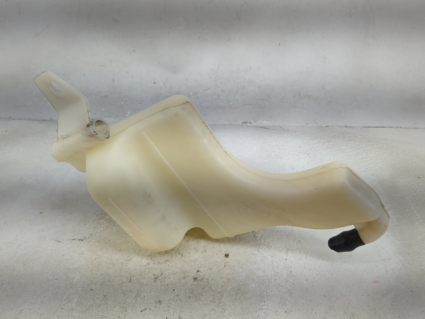 Jeep Compass Radiator Coolant Overflow Expansion Tank Bottle 1494548 - Oemusedautoparts1.com