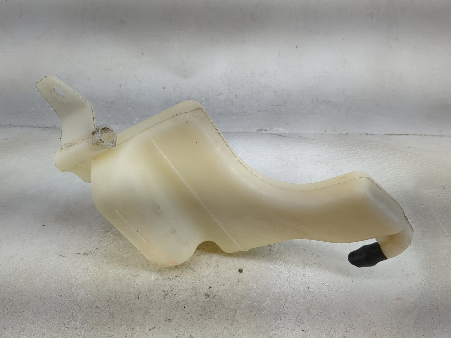 Jeep Compass Radiator Coolant Overflow Expansion Tank Bottle 1494548 - Oemusedautoparts1.com