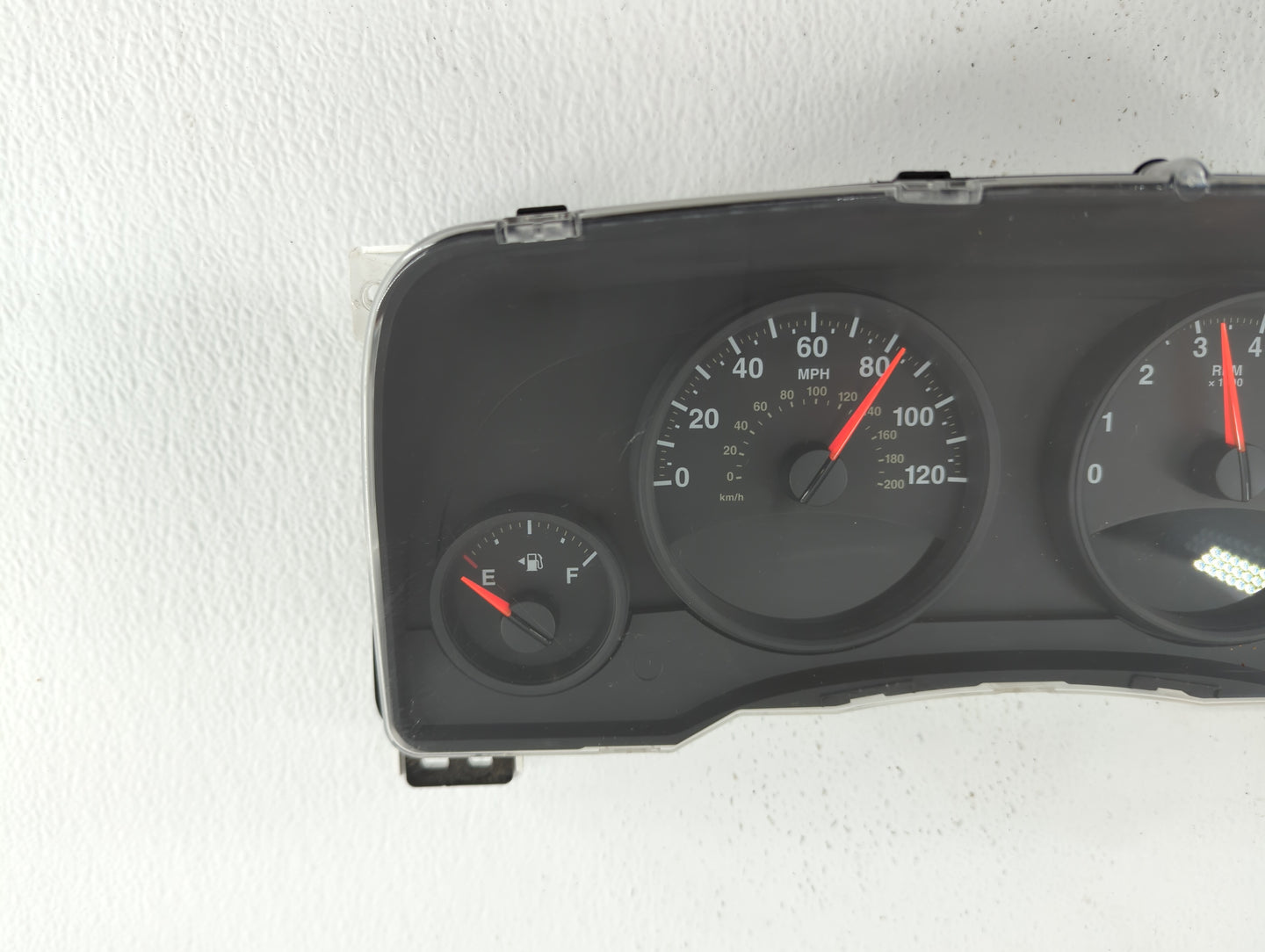 2011-2012 Jeep Compass Instrument Cluster Speedometer Gauges P/N:68080402AE 98080402AD, P68080402AE Fits Fits 2011 2012 OEM 