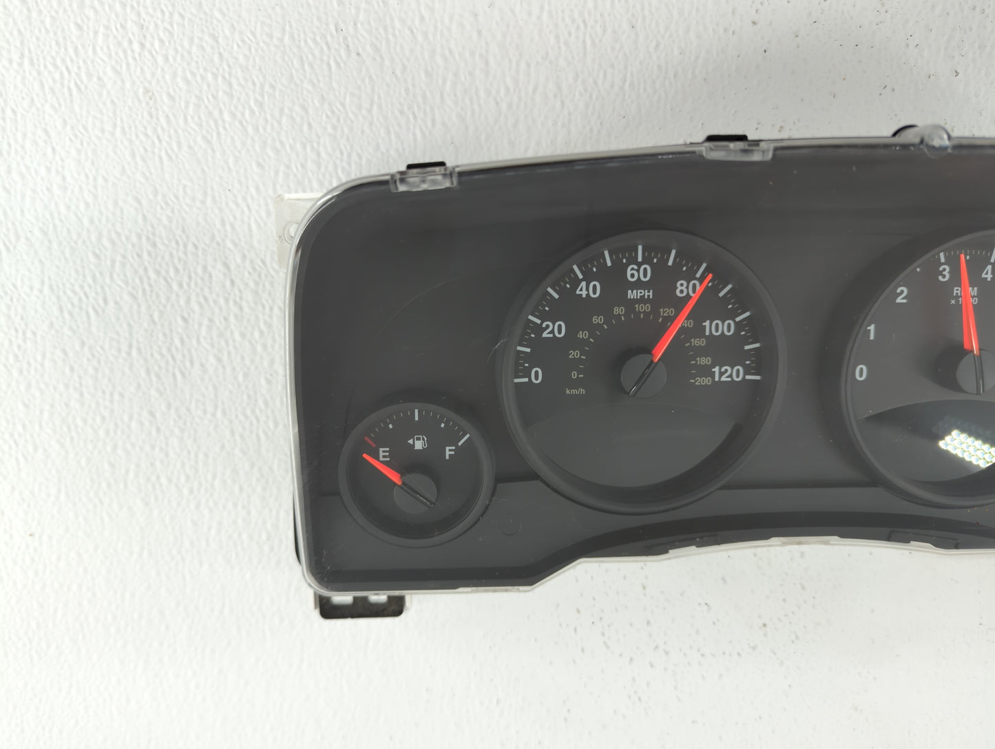 2011-2012 Jeep Compass Instrument Cluster Speedometer Gauges P/N:68080402AE 98080402AD, P68080402AE Fits Fits 2011 2012 OEM 