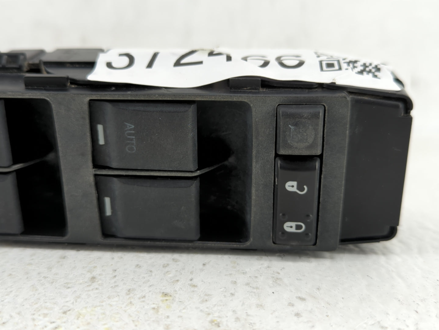 2011-2017 Jeep Compass Master Power Window Switch Replacement Driver Side Left P/N:560406994AD 50322400850F Fits OEM Used Au