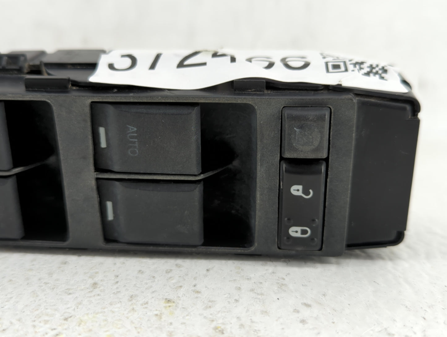 2011-2017 Jeep Compass Master Power Window Switch Replacement Driver Side Left P/N:560406994AD 50322400850F Fits OEM Used Au