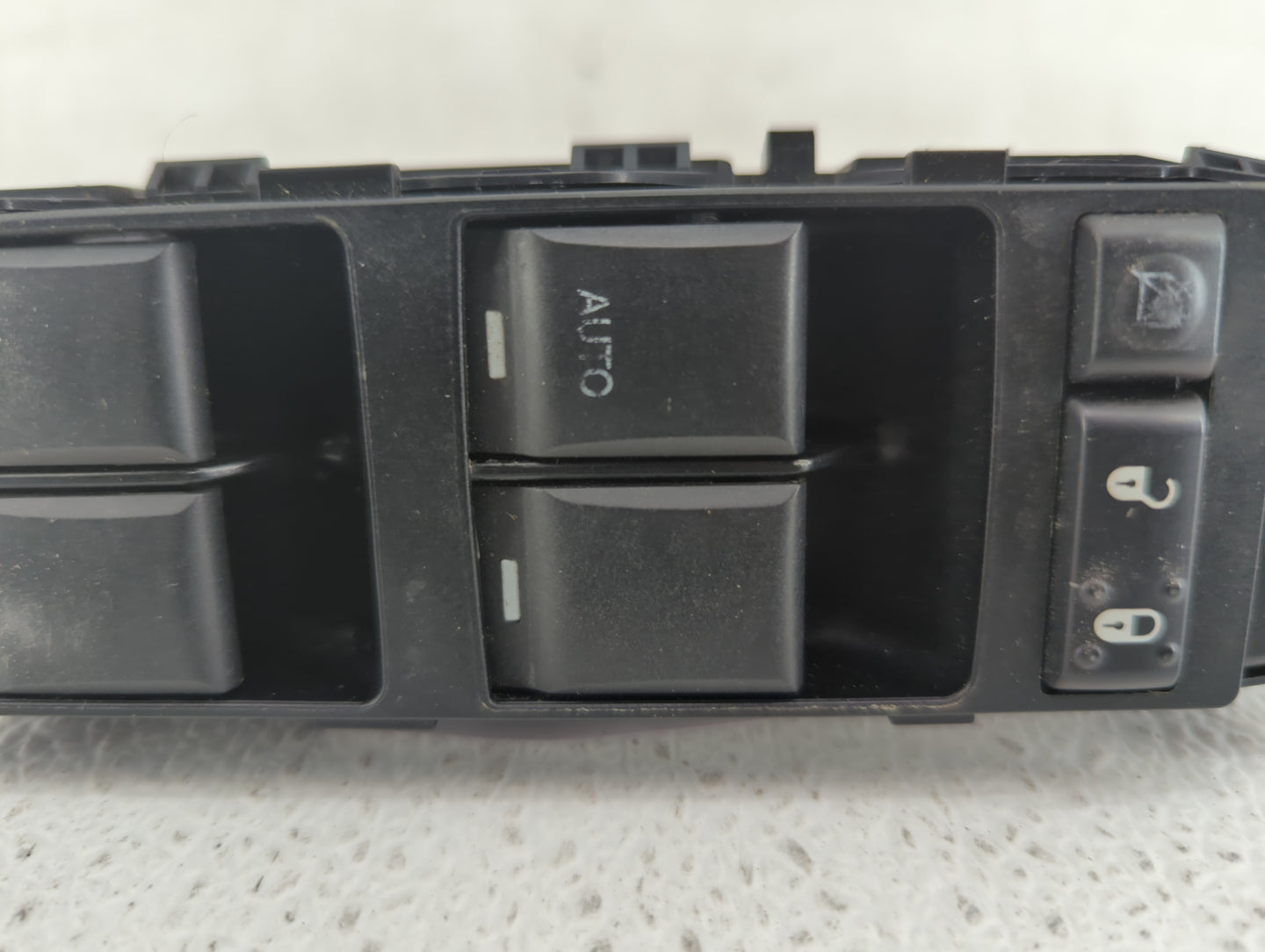 2012 Jeep Compass Master Power Window Switch Replacement Driver Side Left P/N:04602780AA Fits OEM Used Auto Parts - Oemuseda