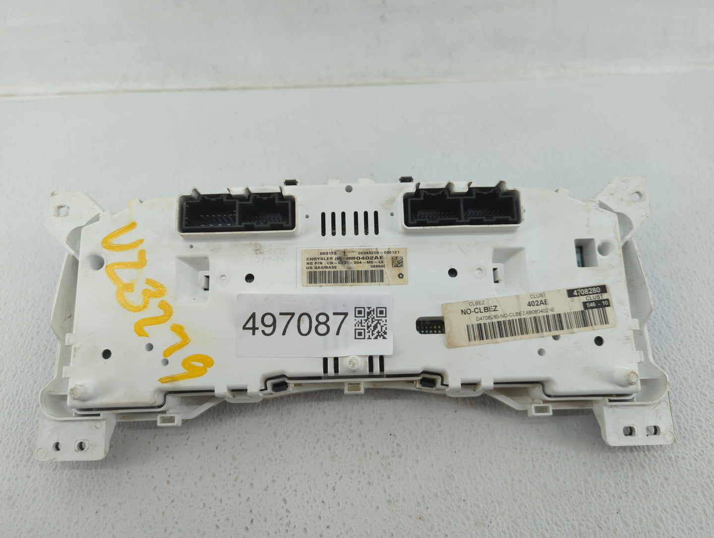 2011-2013 Jeep Compass Instrument Cluster Speedometer Gauges P/N:68080402AE, 68080402AF, 68080402AD Fits Fits 2011 2012 2013