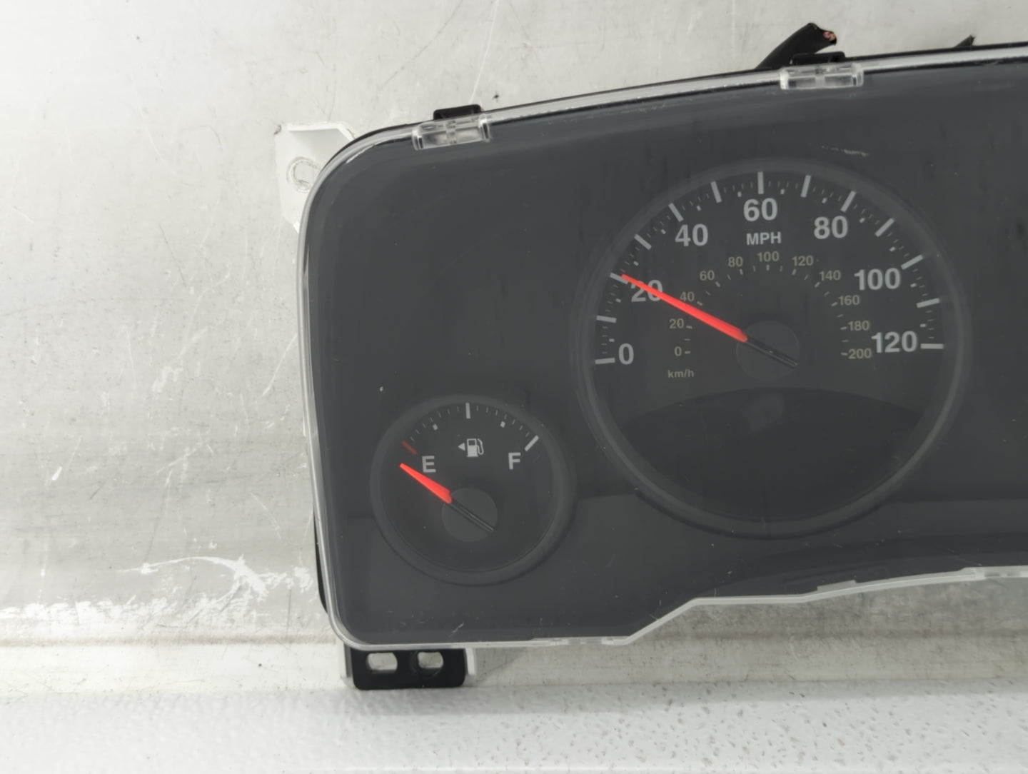 2011-2013 Jeep Compass Instrument Cluster Speedometer Gauges P/N:68080402AE Fits Fits 2011 2012 2013 OEM Used Auto Parts - O