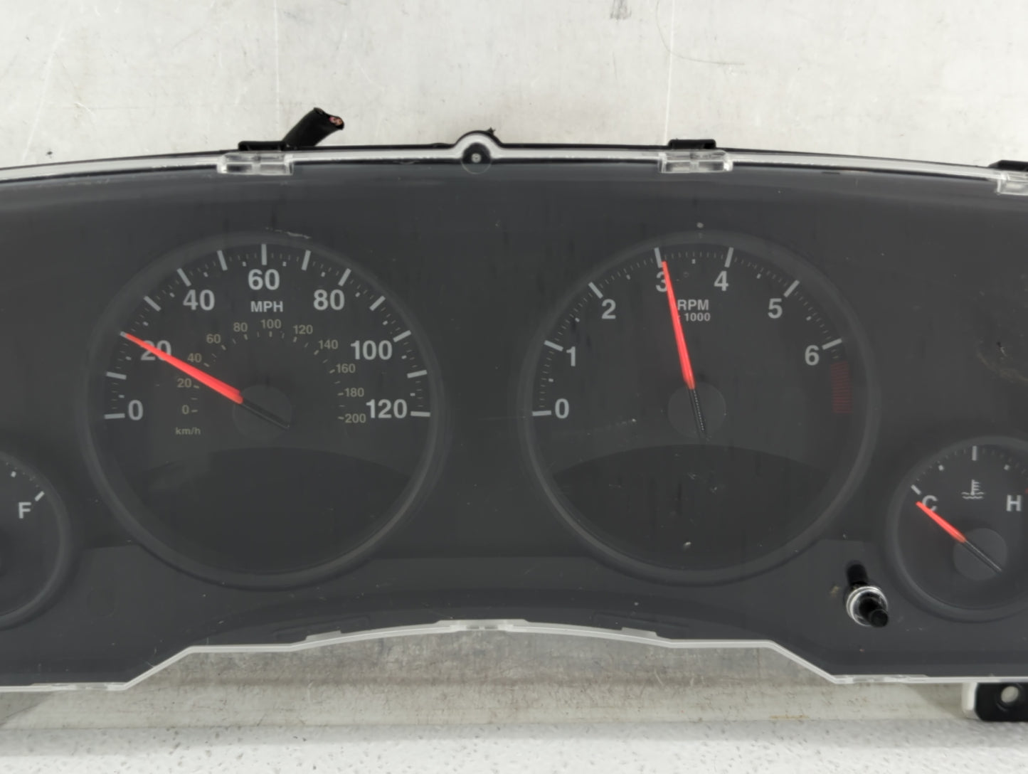 2011-2013 Jeep Compass Instrument Cluster Speedometer Gauges P/N:68080402AE Fits Fits 2011 2012 2013 OEM Used Auto Parts - O
