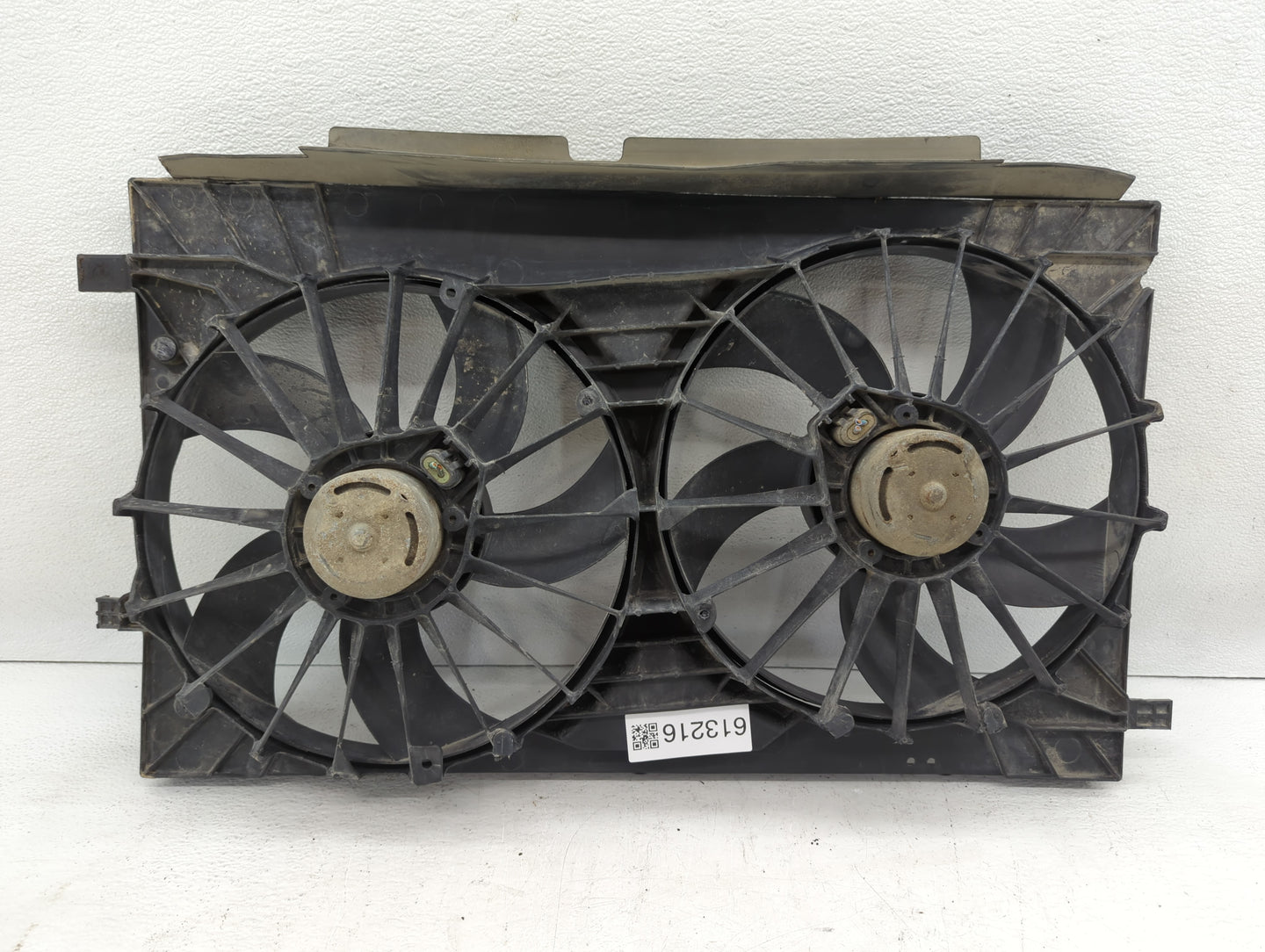 2007-2017 Jeep Compass Left Radiator Fan Motor Assembly - Oemusedautoparts1.com