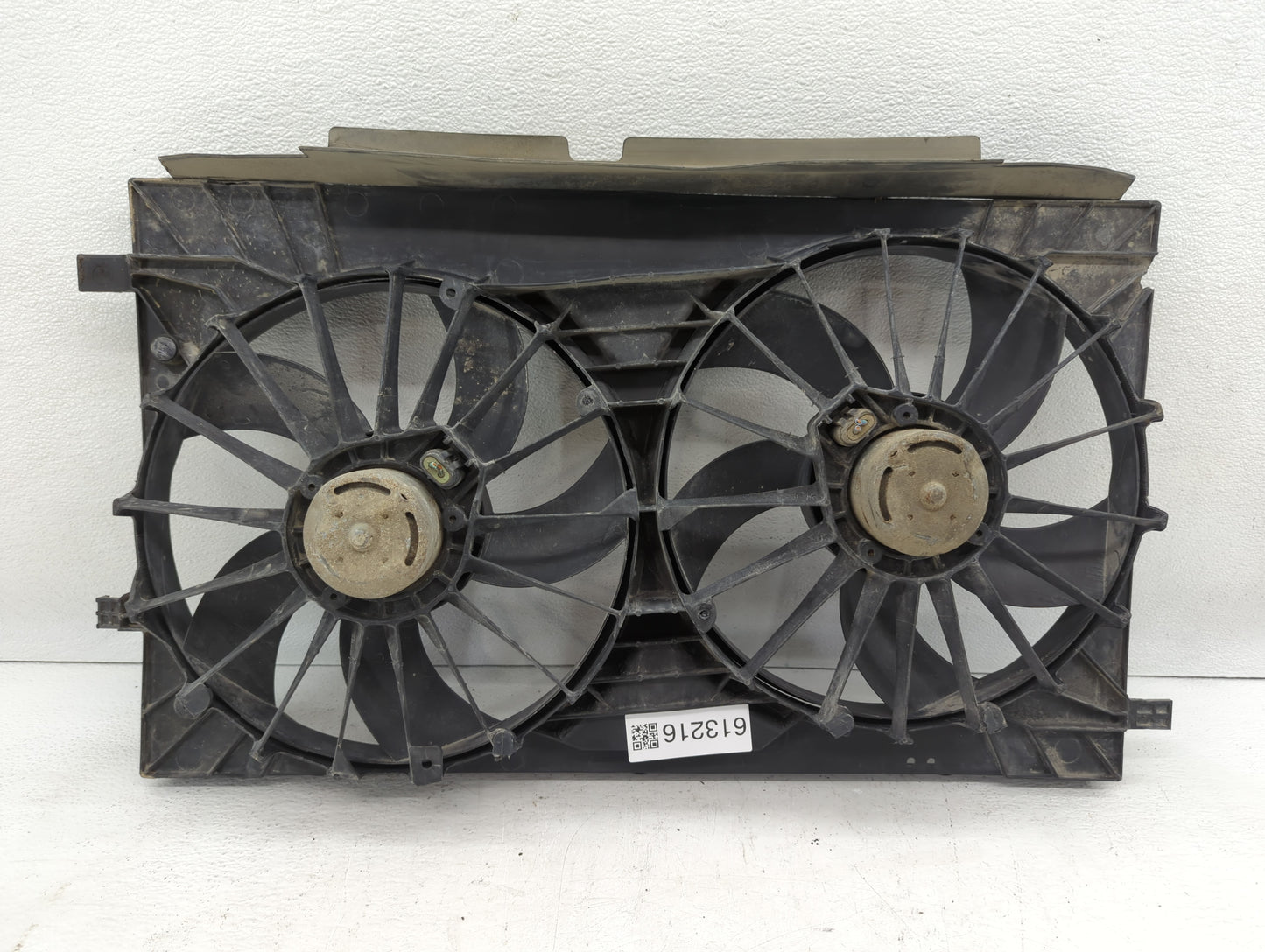 2007-2017 Jeep Compass Left Radiator Fan Motor Assembly - Oemusedautoparts1.com