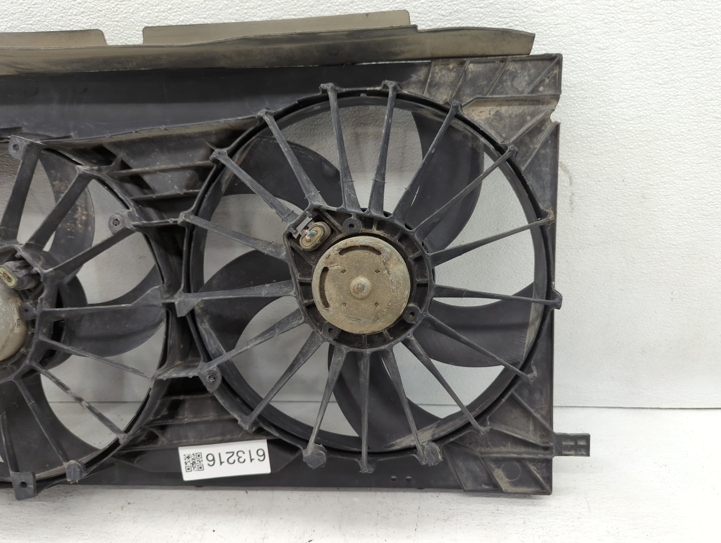 2007-2017 Jeep Compass Left Radiator Fan Motor Assembly - Oemusedautoparts1.com