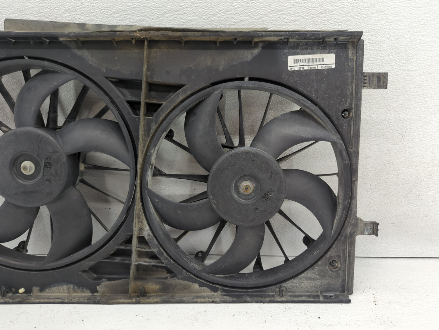 2007-2017 Jeep Compass Left Radiator Fan Motor Assembly - Oemusedautoparts1.com