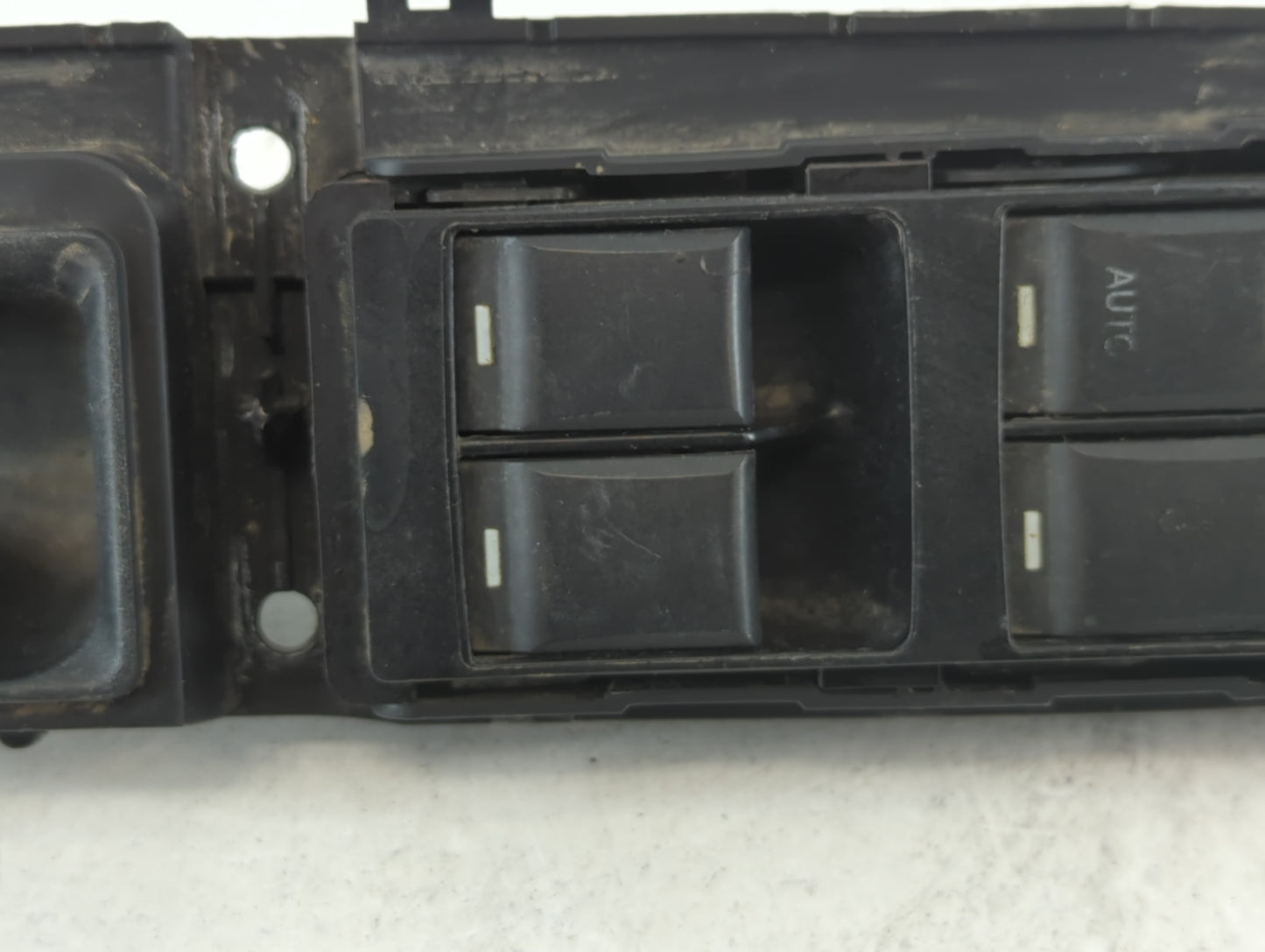 2012 Jeep Compass Master Power Window Switch Replacement Driver Side Left P/N:50613262185 Fits OEM Used Auto Parts - Oemused