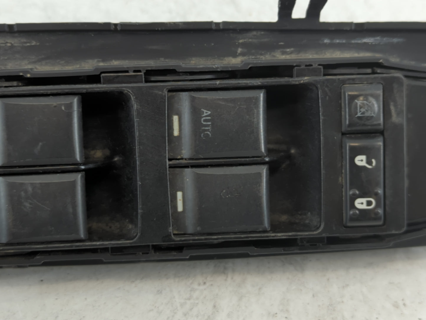 2012 Jeep Compass Master Power Window Switch Replacement Driver Side Left P/N:50613262185 Fits OEM Used Auto Parts - Oemused