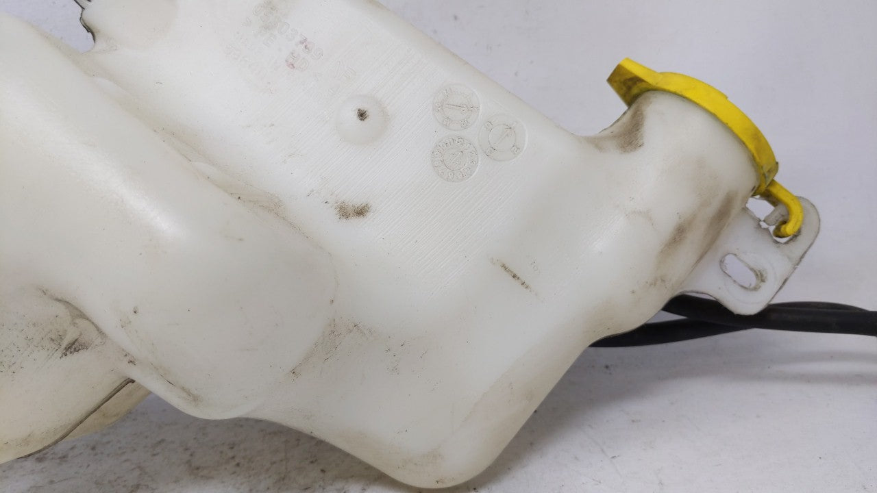 Jeep Compass Windshield Washer Fluid Reservoir Bottle Oem - Oemusedautoparts1.com