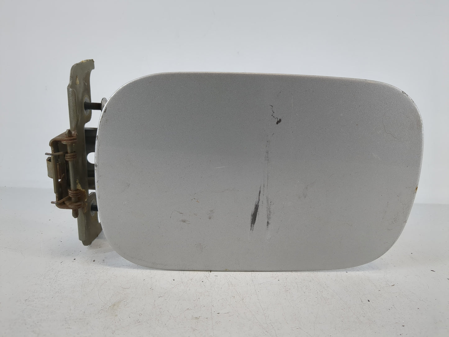 2012 Jeep Grand Cherokee Fuel Tank Door Lid Gas Tank Grey - Oemusedautoparts1.com