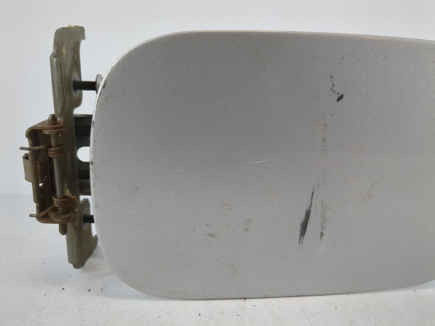 2012 Jeep Grand Cherokee Fuel Tank Door Lid Gas Tank Grey - Oemusedautoparts1.com