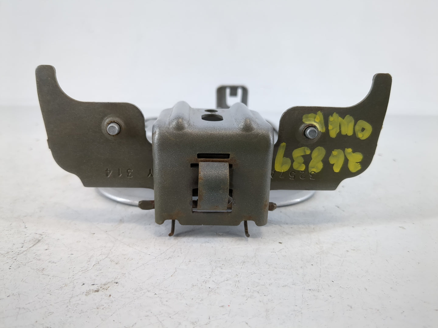 2012 Jeep Grand Cherokee Fuel Tank Door Lid Gas Tank Grey - Oemusedautoparts1.com