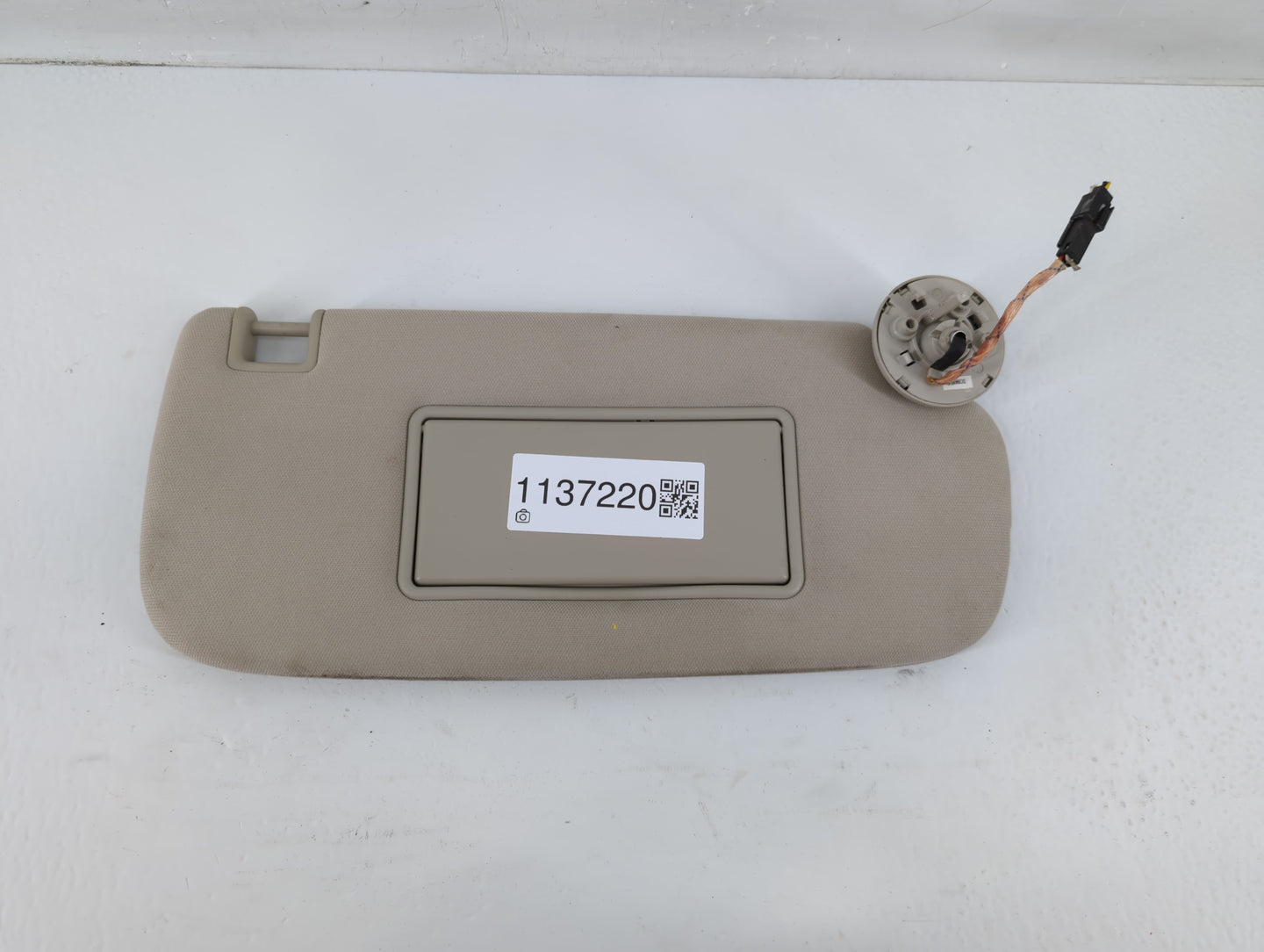 2011-2013 Jeep Grand Cherokee Sun Visor Shade Replacement Passenger Right Mirror Fits OEM Used Auto Parts - Oemusedautoparts