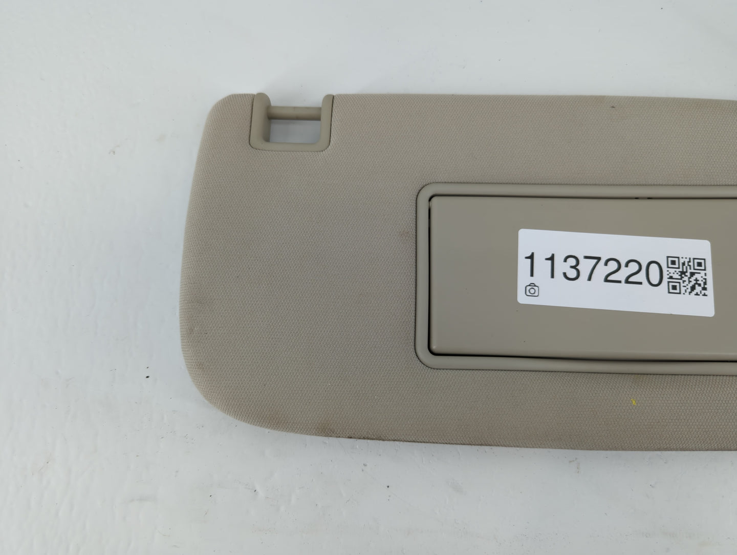2011-2013 Jeep Grand Cherokee Sun Visor Shade Replacement Passenger Right Mirror Fits OEM Used Auto Parts - Oemusedautoparts
