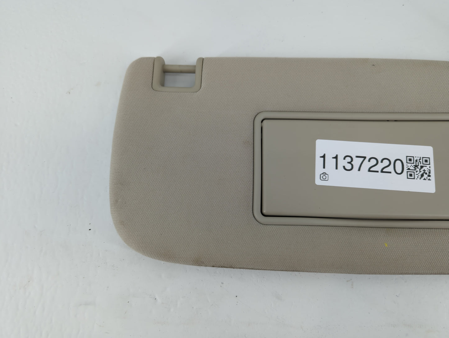 2011-2013 Jeep Grand Cherokee Sun Visor Shade Replacement Passenger Right Mirror Fits OEM Used Auto Parts - Oemusedautoparts