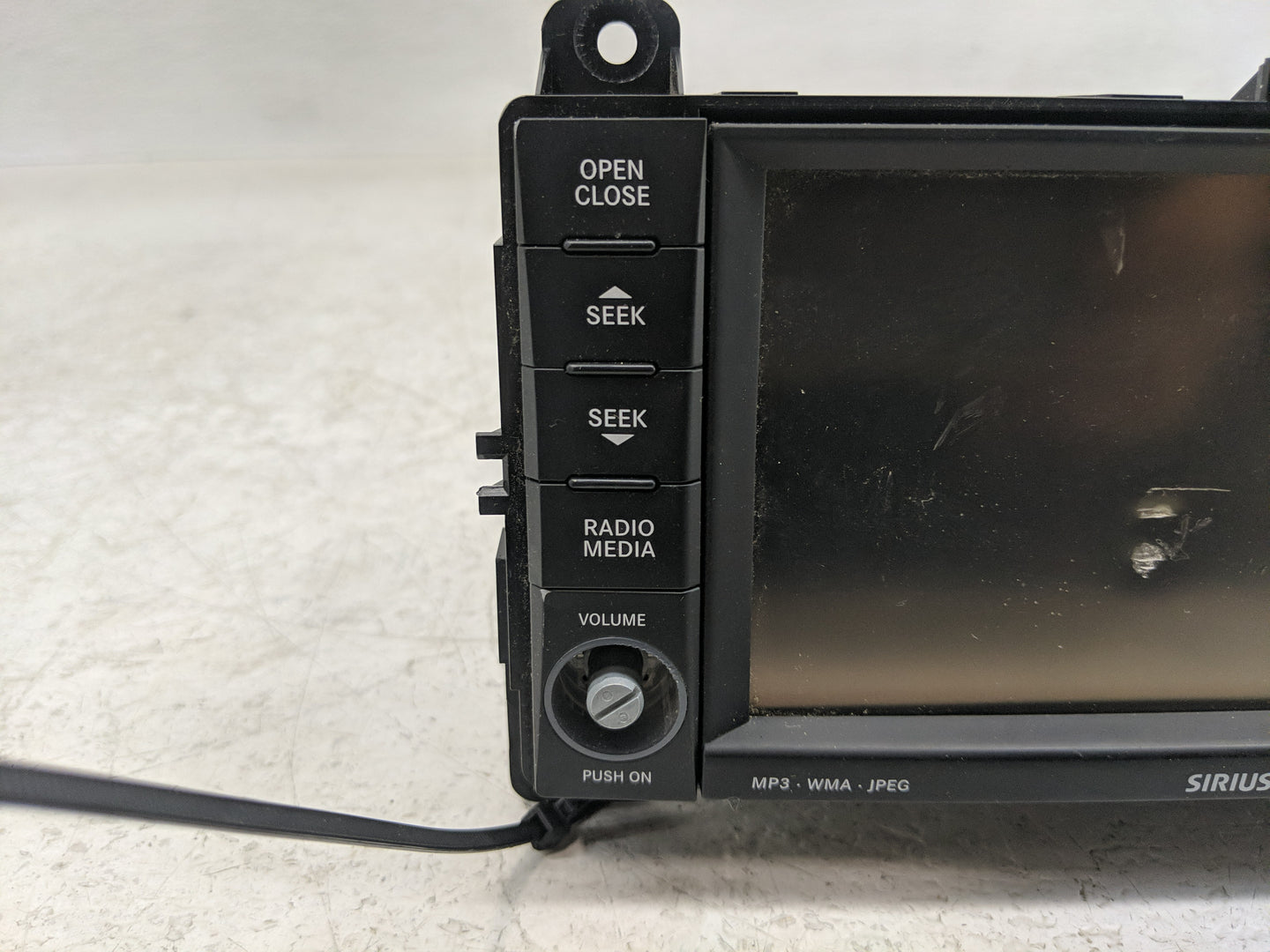 2012 Jeep Grand Cherokee Radio AM FM Cd Player Receiver Replacement P/N:P05064830AF Fits OEM Used Auto Parts - Oemusedautopa