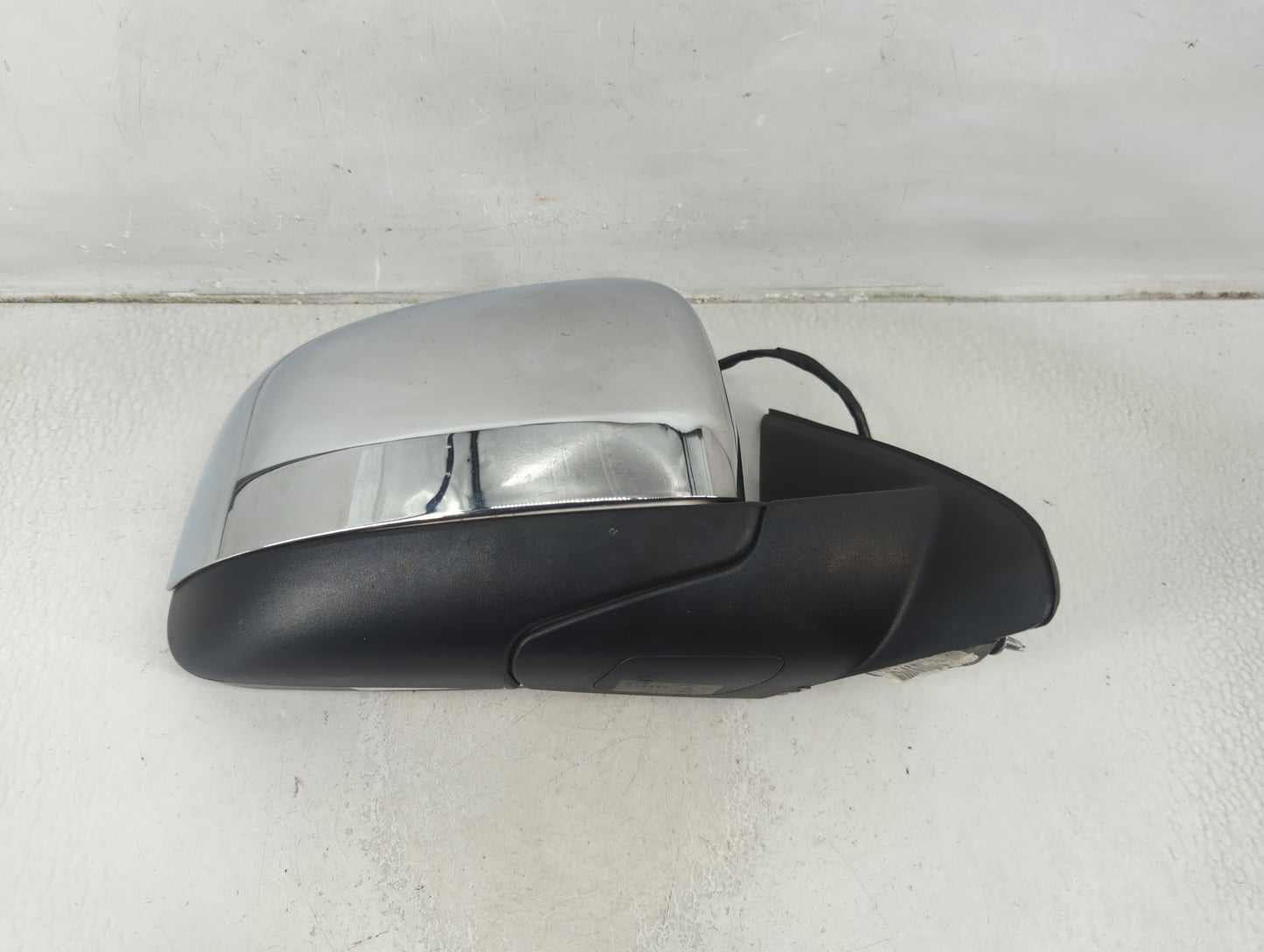 2016-2022 Jeep Grand Cherokee Passenger Side View Mirror - Right Door Mirror OEM Used - Oemusedautoparts1.com