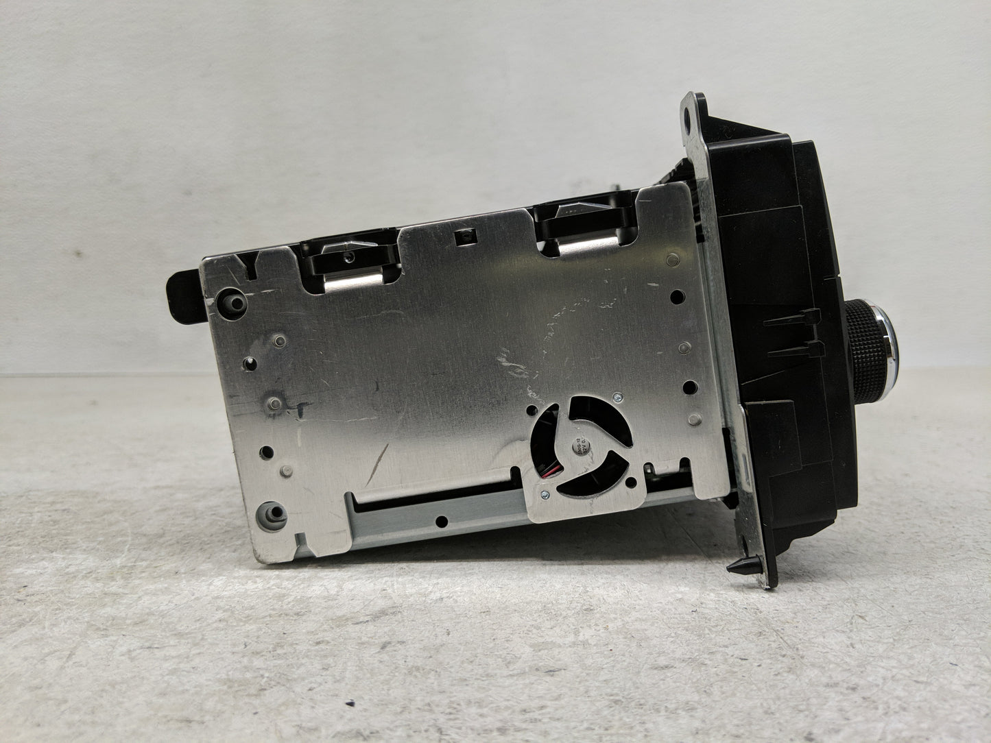 2012 Jeep Grand Cherokee Radio AM FM Cd Player Receiver Replacement P/N:P05091165AA Fits OEM Used Auto Parts - Oemusedautopa