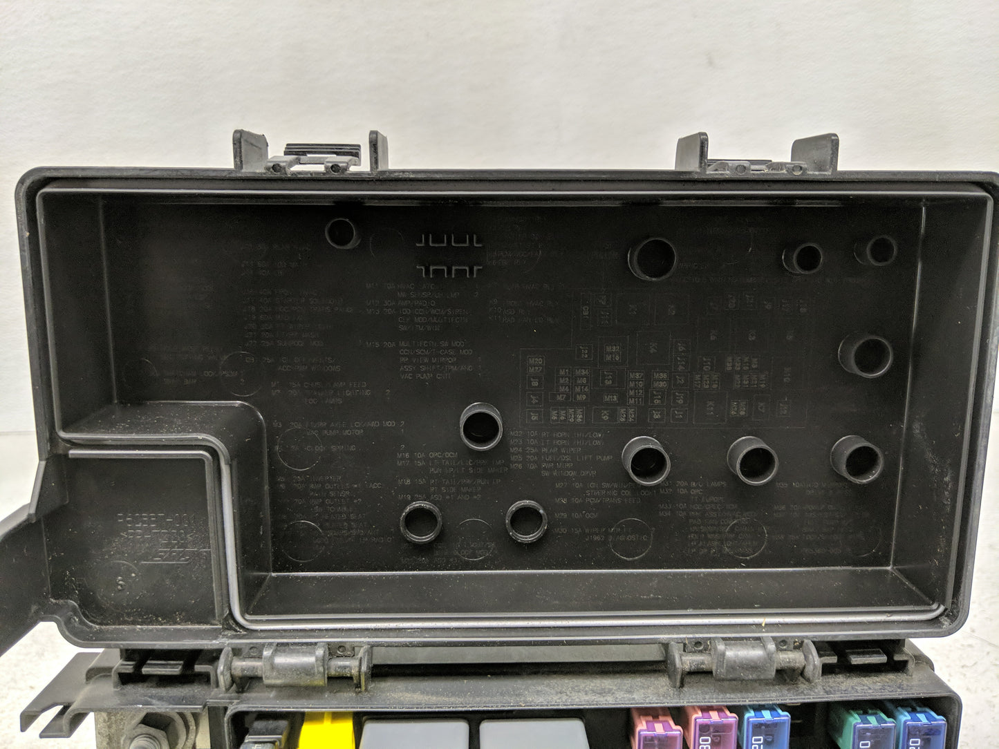 2012 Jeep Grand Cherokee Fusebox Fuse Box Panel Relay Module P/N:68089321 Fits OEM Used Auto Parts - Oemusedautoparts1.com