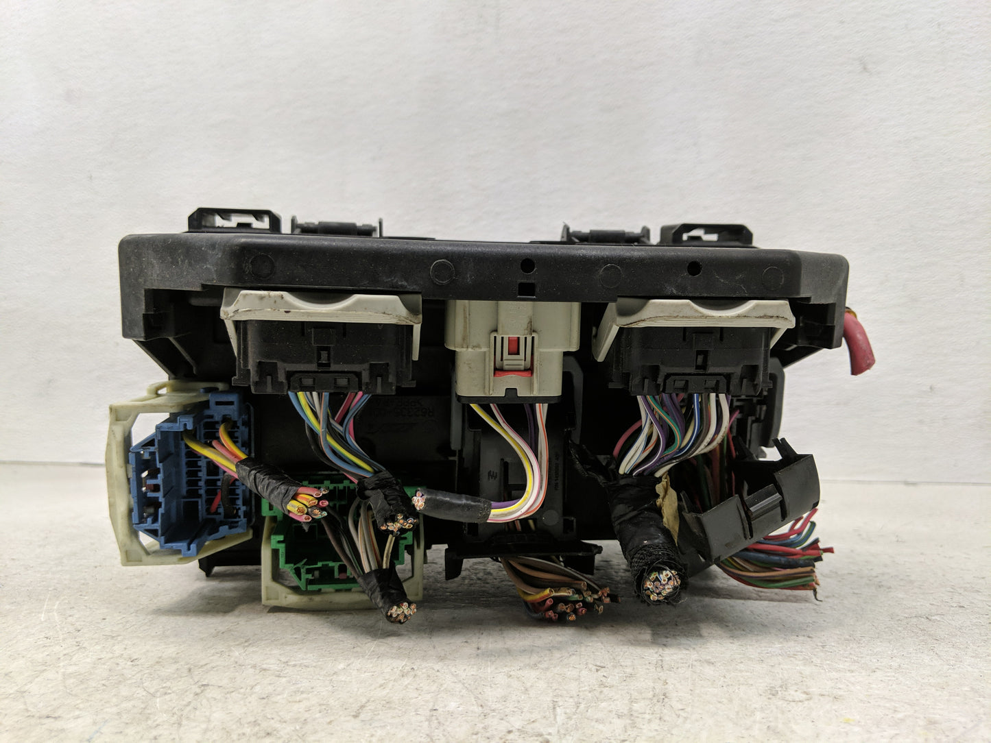 2012 Jeep Grand Cherokee Fusebox Fuse Box Panel Relay Module P/N:68089321 Fits OEM Used Auto Parts - Oemusedautoparts1.com