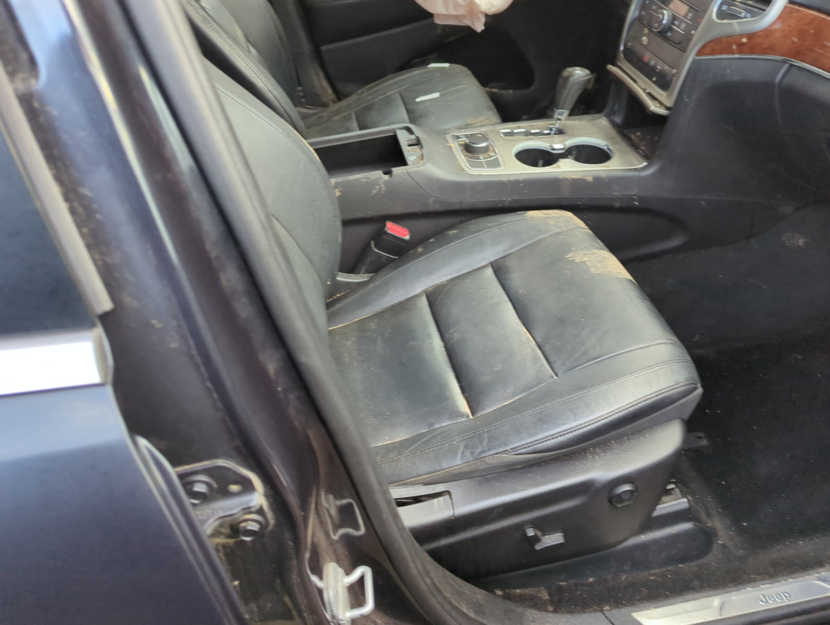 2011-2012 Jeep Grand Cherokee Passenger Front Seat Oem 1398020 - Oemusedautoparts1.com