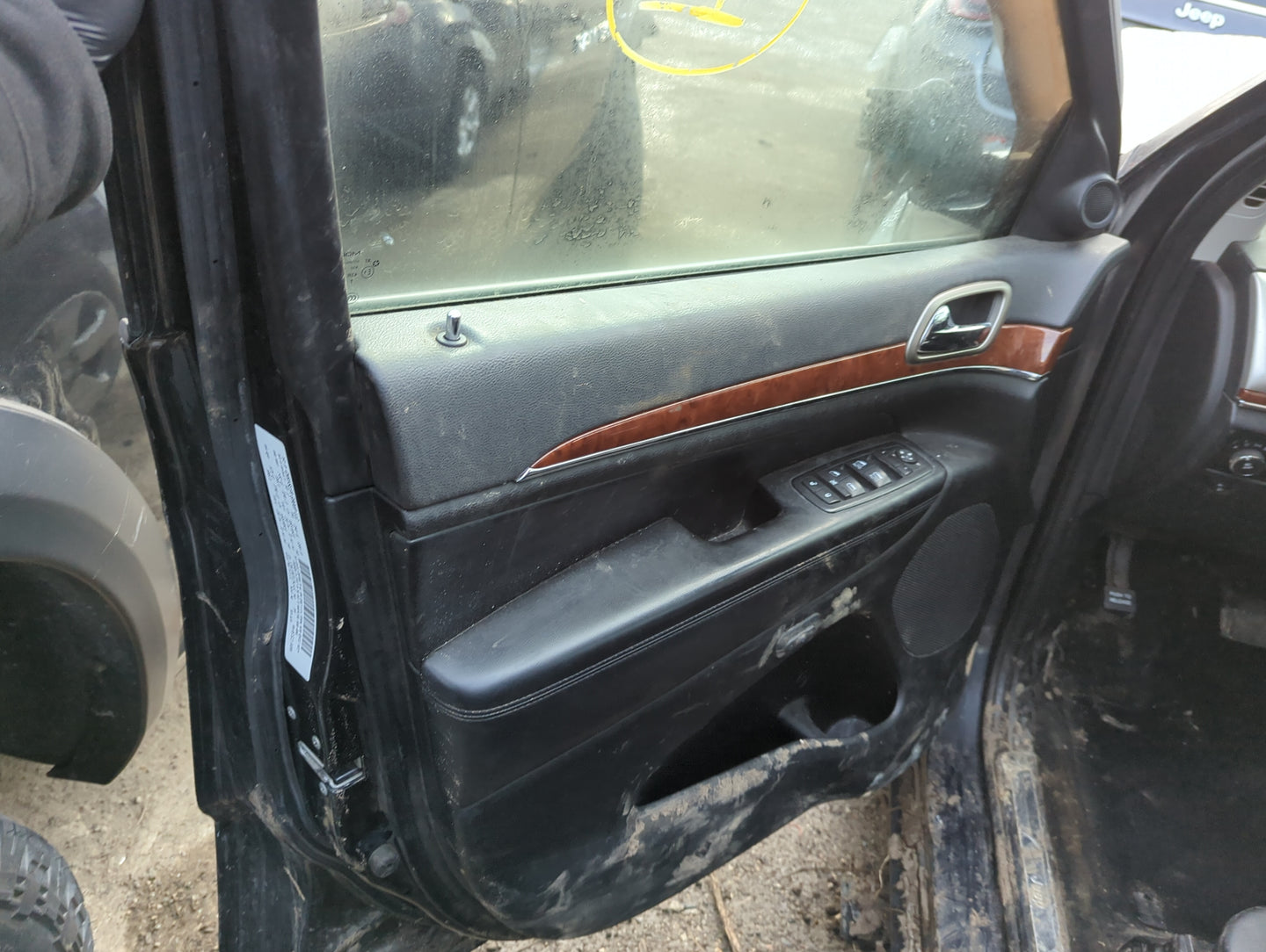 2012 Jeep Grand Cherokee Front Left Driver Interior Door Panel Trim - Oemusedautoparts1.com