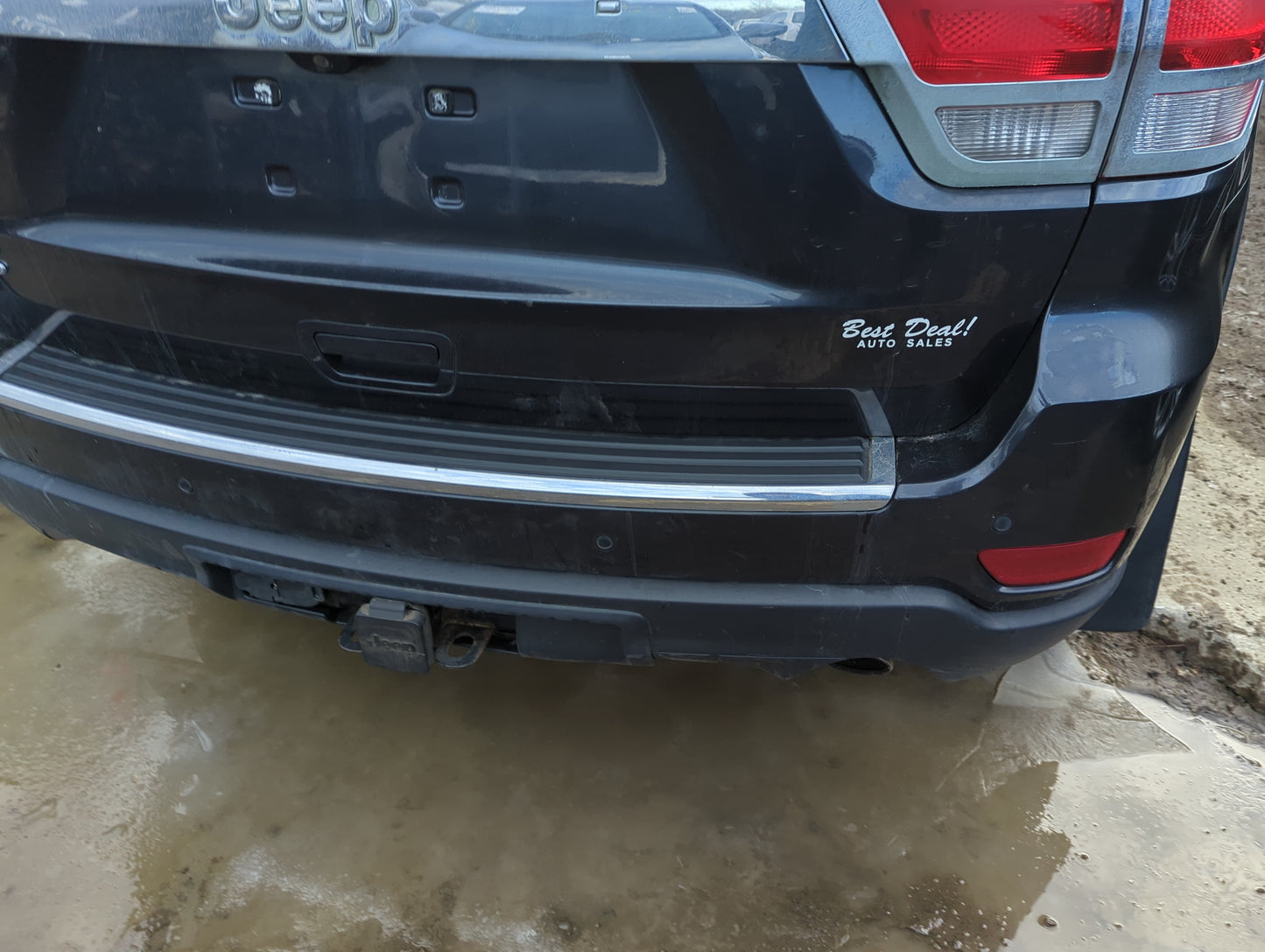 2011-2013 Jeep Grand Cherokee Rear Bumper Assembly Oem - Oemusedautoparts1.com