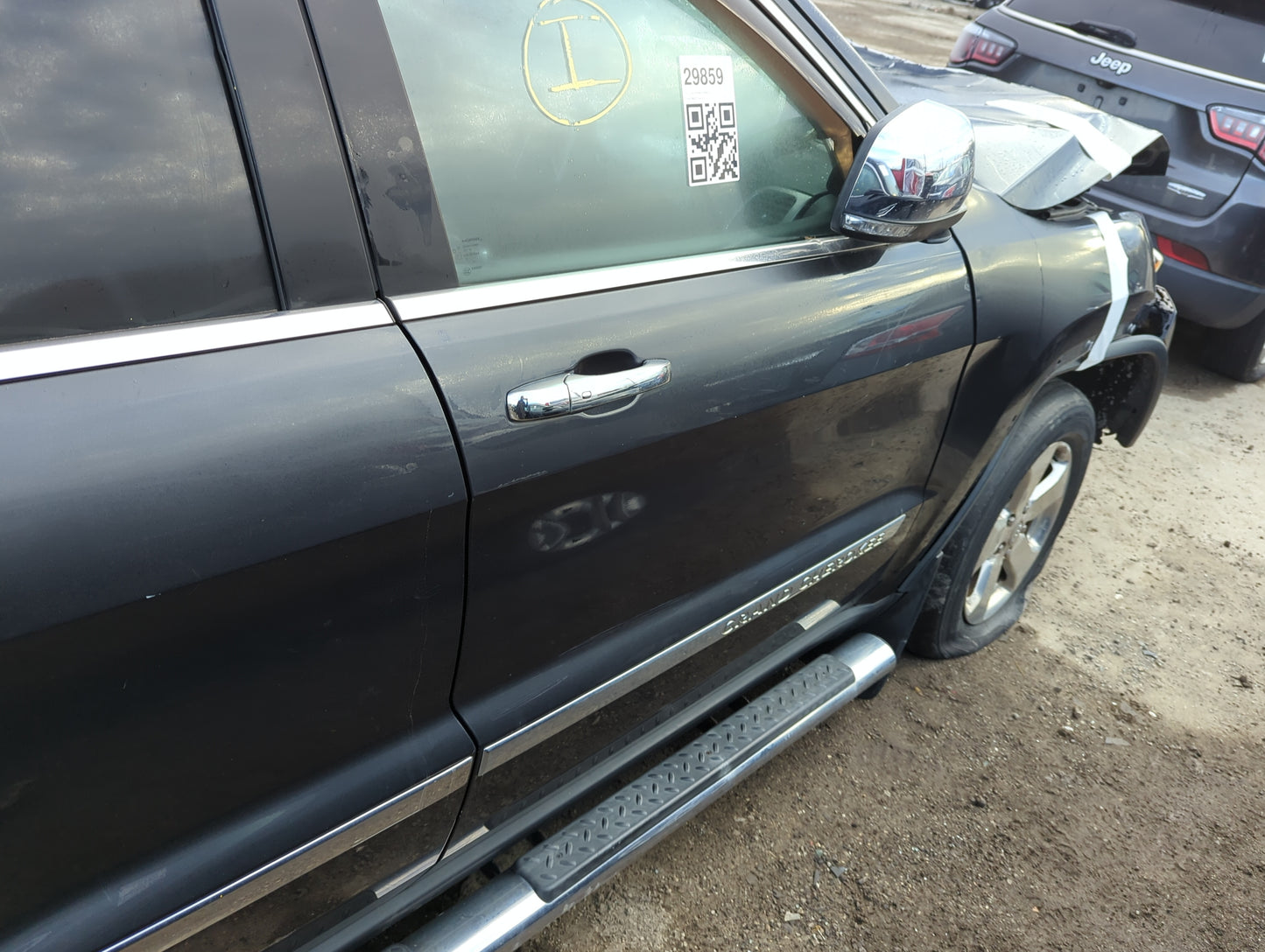 2011-2022 Jeep Grand Cherokee Passenger Front Door Oem - Oemusedautoparts1.com