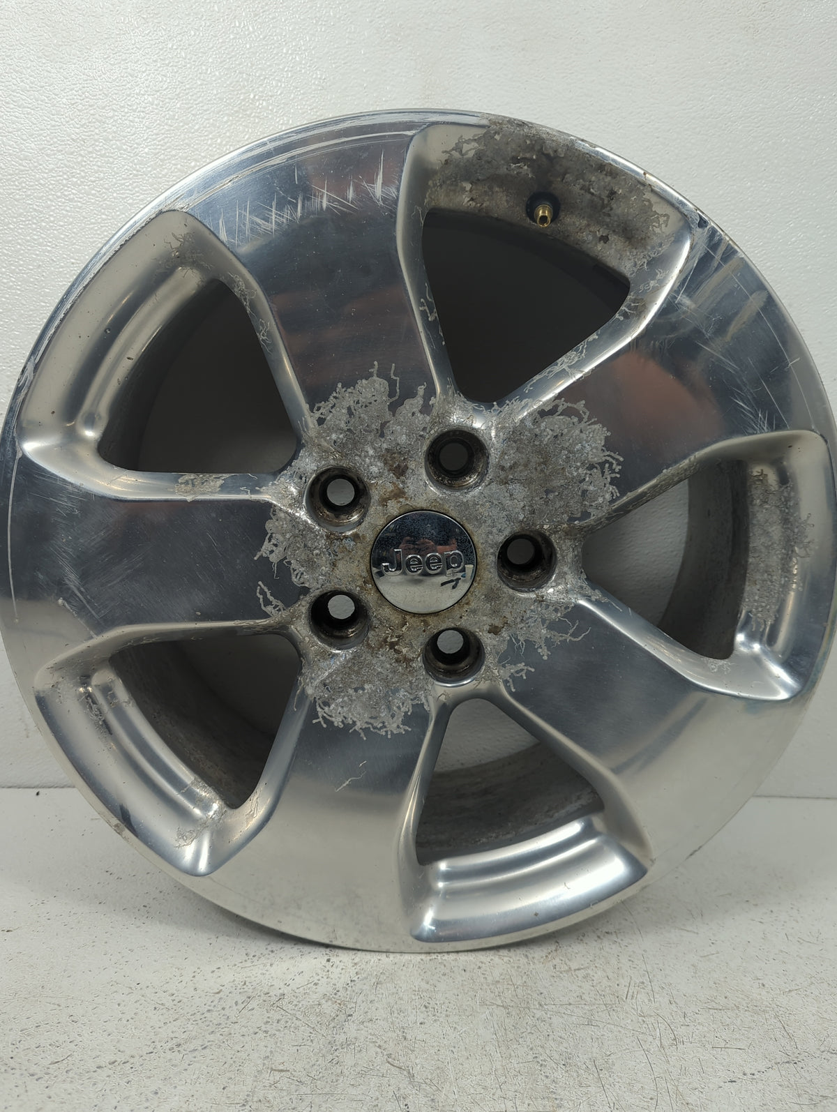 2011-2013 Jeep Grand Cherokee Oem Wheel Rim 1400405 - Oemusedautoparts1.com