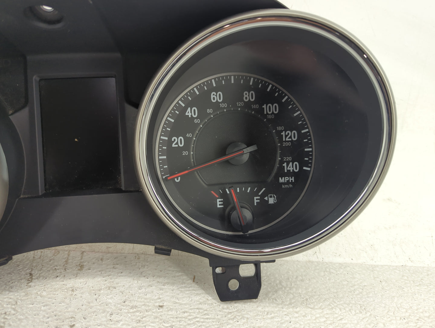 2012 Jeep Grand Cherokee Instrument Cluster Speedometer Gauges P/N:56046667AC CR-0039-502-M0-CC Fits OEM Used Auto Parts - O