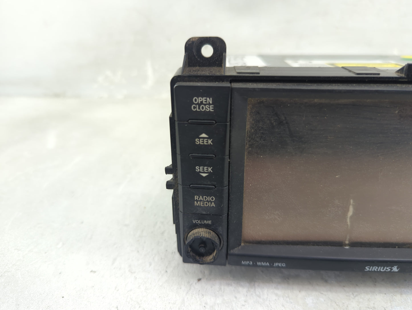 2012 Jeep Grand Cherokee Radio AM FM Cd Player Receiver Replacement P/N:P68089010AE T00BE146270522 Fits OEM Used Auto Parts 