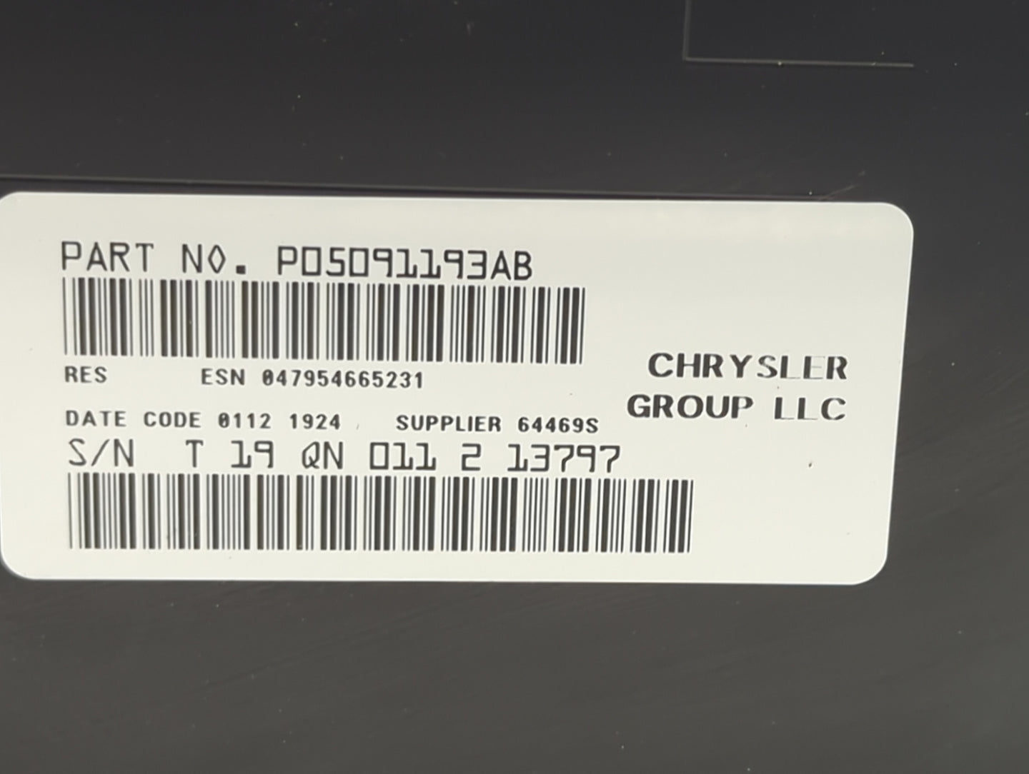 2012 Jeep Grand Cherokee Radio AM FM Cd Player Receiver Replacement P/N:P05091193AB UH30VZ Fits OEM Used Auto Parts - Oemuse