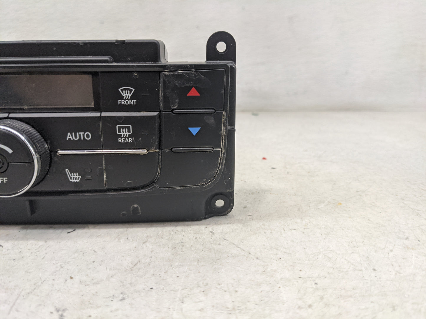 2011-2013 Jeep Grand Cherokee Climate Control Module Temperature AC/Heater Replacement P/N:68111109AQ 05HB011221-23 Fits OEM