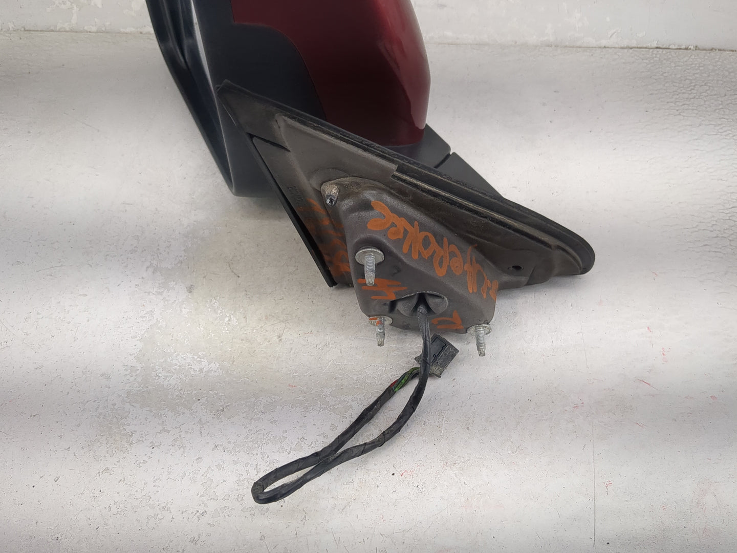 2011-2022 Jeep Grand Cherokee Driver Side View Mirror - Left Door Mirror OEM Used - Oemusedautoparts1.com