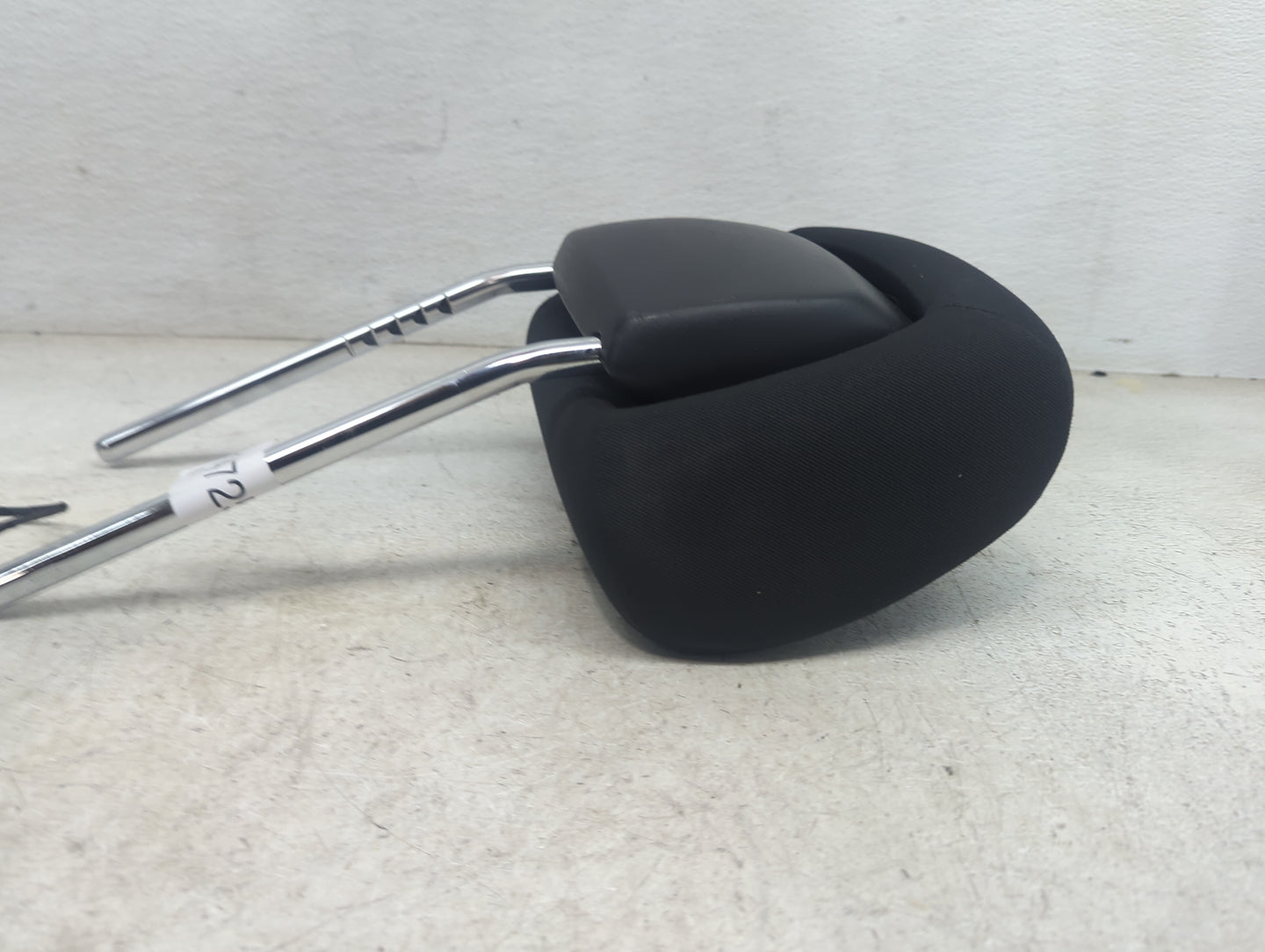 2012 Jeep Grand Cherokee Headrest Head Rest Front Passenger Seat Black - Oemusedautoparts1.com