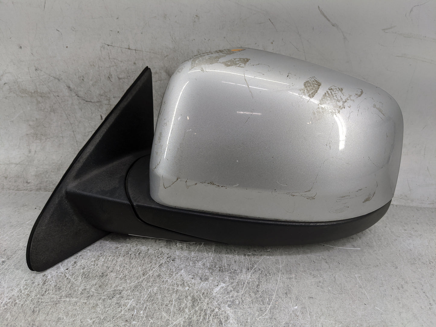 2011-2022 Jeep Grand Cherokee Driver Side View Mirror - Left Door Mirror OEM Used - Oemusedautoparts1.com