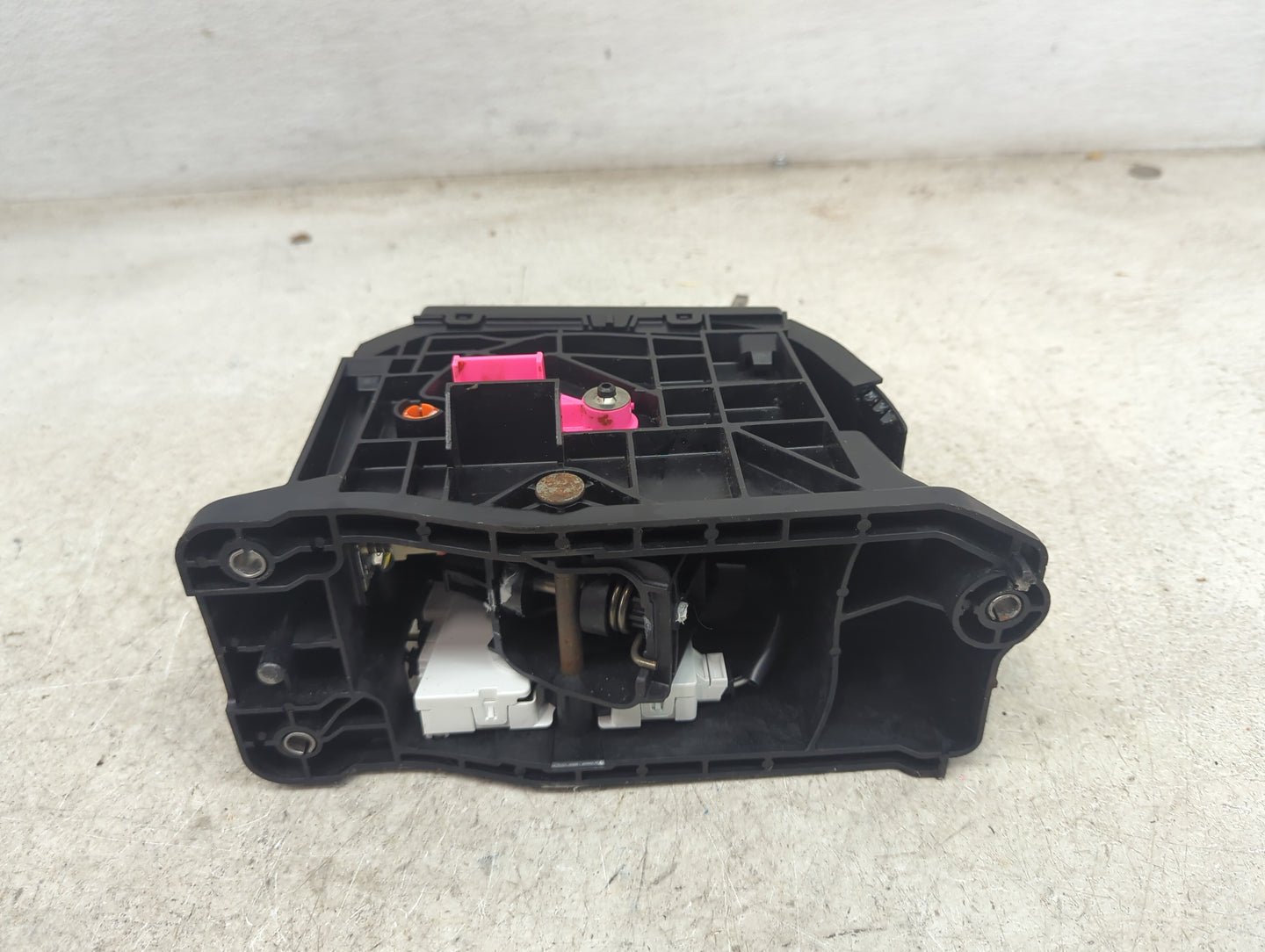 2012 Jeep Grand Cherokee Floor Console Assembly Shifter 1480342 - Oemusedautoparts1.com
