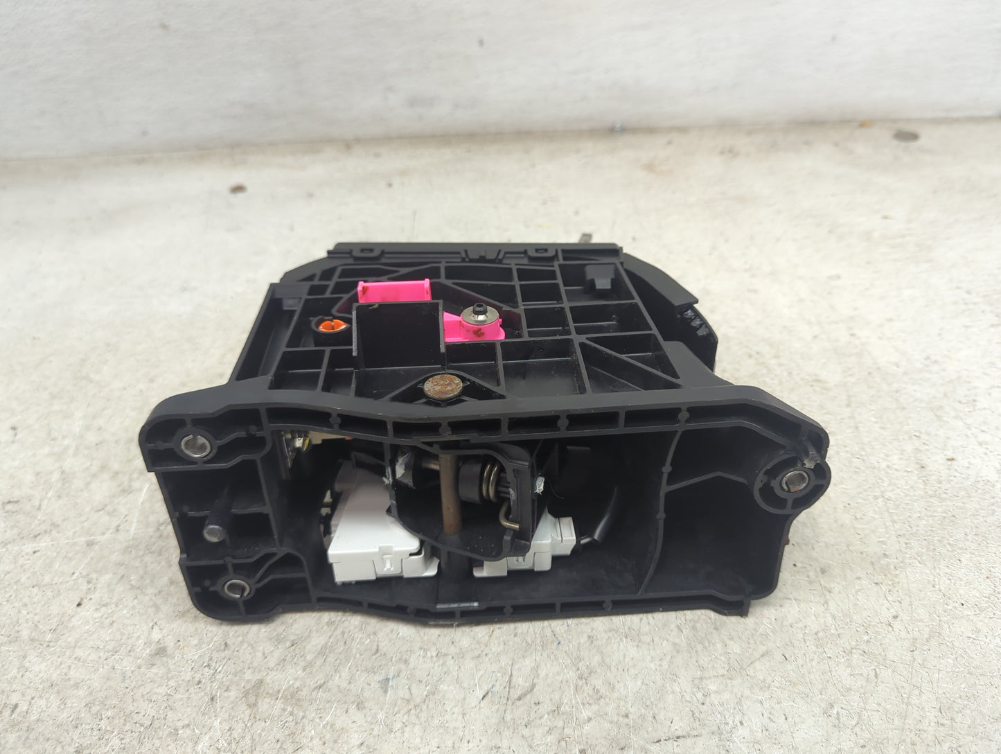 2012 Jeep Grand Cherokee Floor Console Assembly Shifter 1480342 - Oemusedautoparts1.com