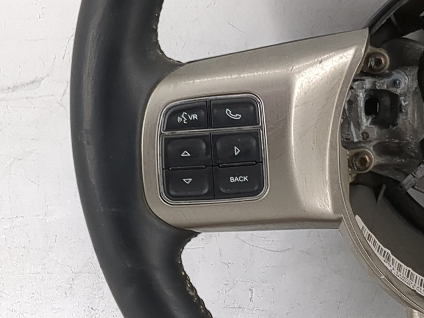 2012 Jeep Grand Cherokee Steering Wheel Oem 1482539 - Oemusedautoparts1.com