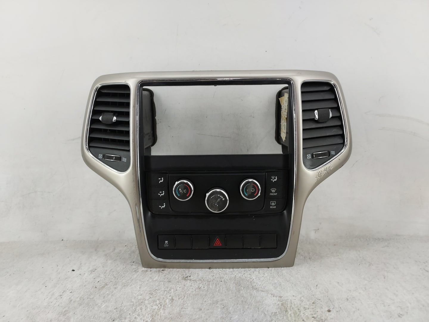 2011-2013 Jeep Grand Cherokee Climate Control Module Temperature AC/Heater Replacement P/N:55111833A0 5HB 010 246-05 Fits OE
