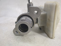 2011-2015 Jeep Grand Cherokee Brake Master Cylinder 1497871 - Oemusedautoparts1.com